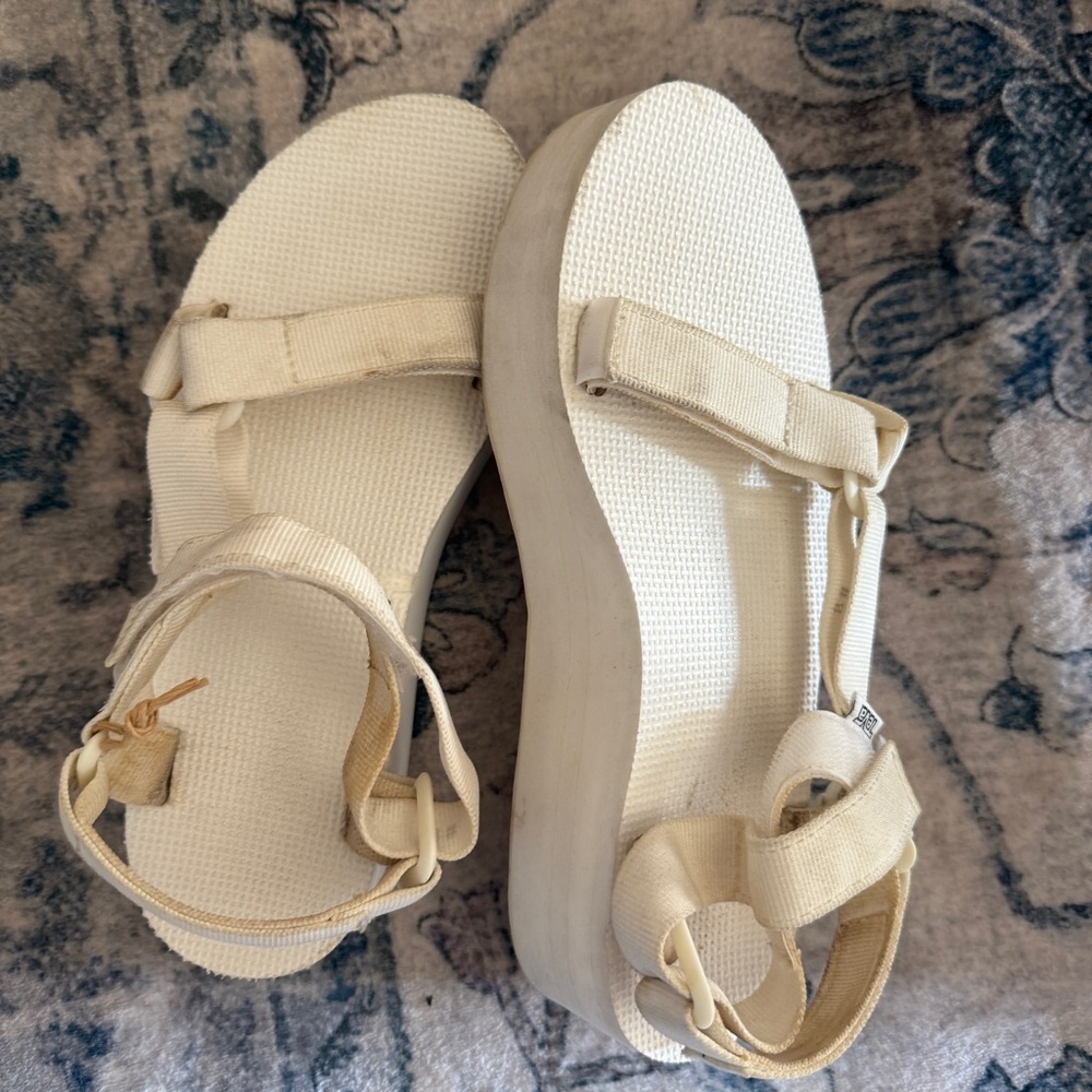 Women's Cream Sandals